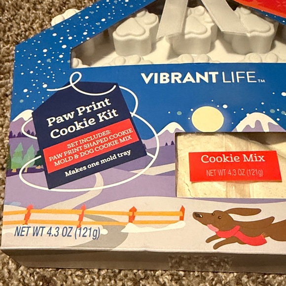 Vibrant Life Paw Print Cookie Kit - NWOT - Picture 3 of 6